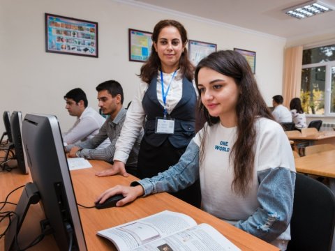 Peşə təhsilində qadınların üstünlüyü: Ən çox bu ixtisaslar SEÇİLİR