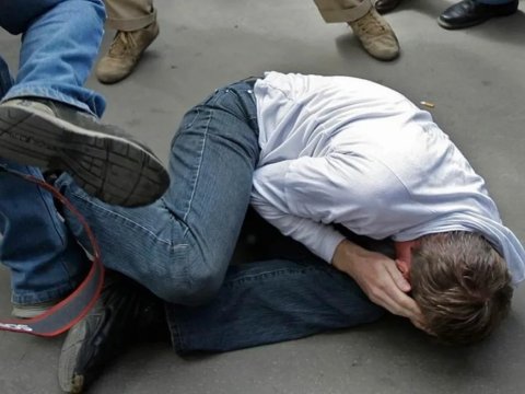 Göygöldə restoranda iki yeniyetmə döyülüb