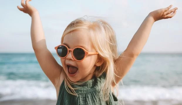 Günəş şüaları faydalıdır, amma... – Yay mövsümündə uşaqlar necə qorunmalıdır?