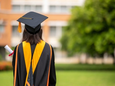 13 min nəfər magistr adını qazanıb