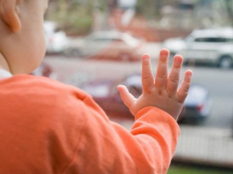 Üç yaşlı uşağın müəmmalı ölümü: "Həkim bizə dedi ki, heç bir problemi yoxdur"