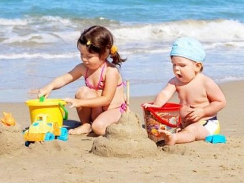 Çimərliklərdə azyaşlıların nəzarətsiz qalması ilə bağlı çağırış - VİDEO