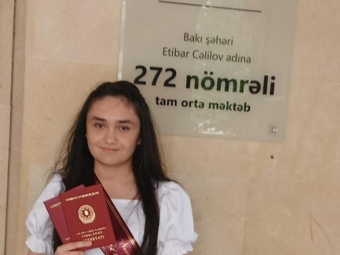 700 bal toplayan paytaxt məktəblisi