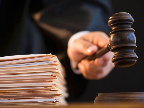 Qətl törədən 18 yaşlı oğlana ağır cəza verildi