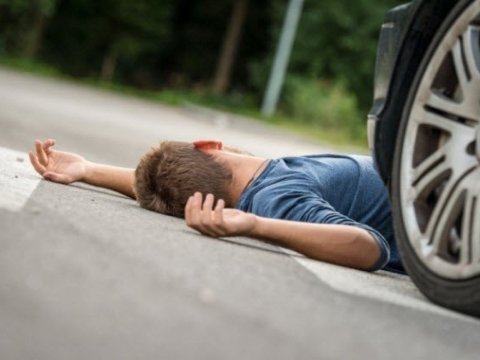 Kürdəmirdə avtomobil 10 yaşlı piyadanı vurub