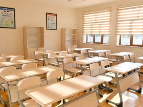 Müəllimlərin imtahanlarına görə məktəblər bağlandı