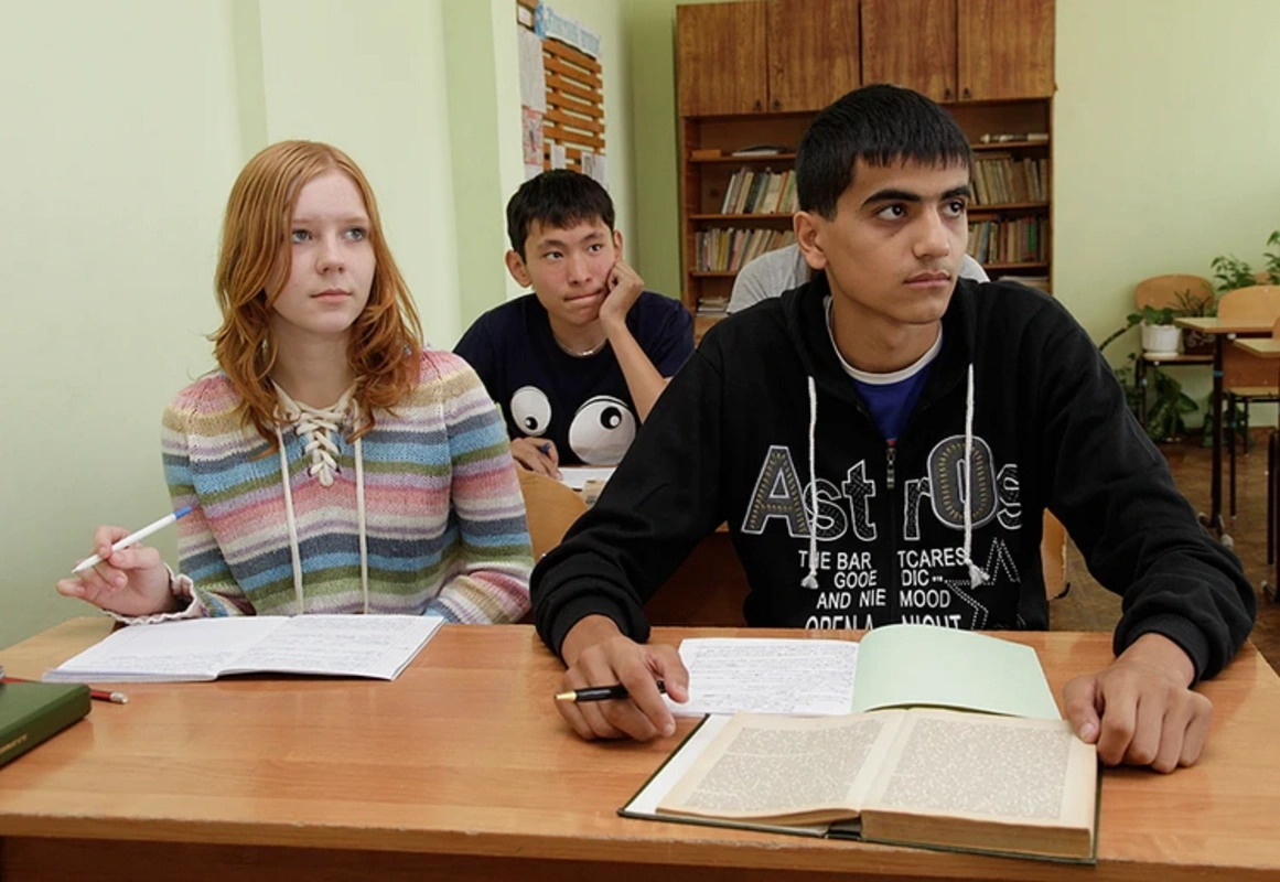 Rusiya məktəblərində miqrantlarla bağlı qanun layihəsi