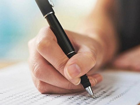 720 namizəd dövlət qulluğu üzrə imtahan verdi