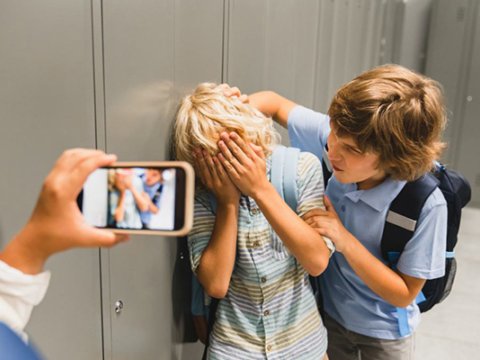 Bullinq: Zarafat deyil, zorakılıqdır