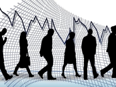 Böyük Britaniyada məktəblərə davamiyyətsizlik işsizlik riskini artırır