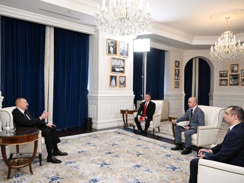 İlham Əliyev Vaşinqtonda Azərbaycanın media nümayəndələrinə müsahibə verib