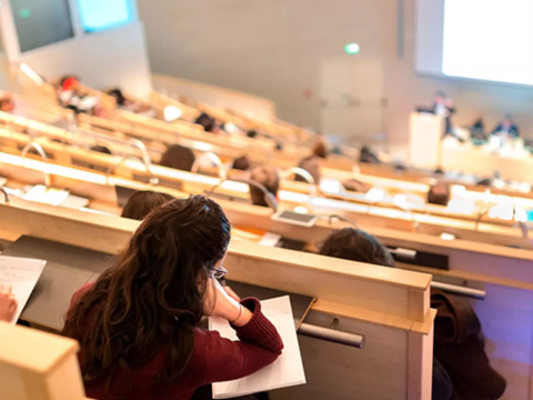 Universitetdən imtina edən tələbə yenidən ödənişsiz təhsil ala bilər? 