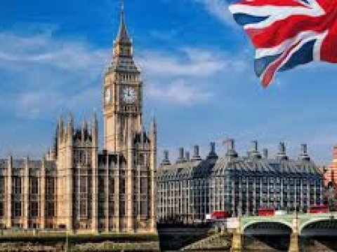 Britaniya universitetlərində dil bölmələri birləşdirilə bilər 