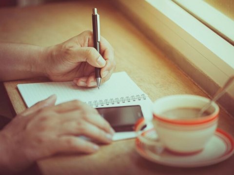 Genetik amillərdən ətraf mühit təsirlərinə qədər - solaxaylığın SƏBƏBLƏRİ