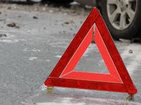 Yol qəzasında ana və 20 yaşlı oğlu xəsarət alıb