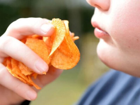 Bu qidalarla övladlarınıza zərər verirsiniz - SİYAHI