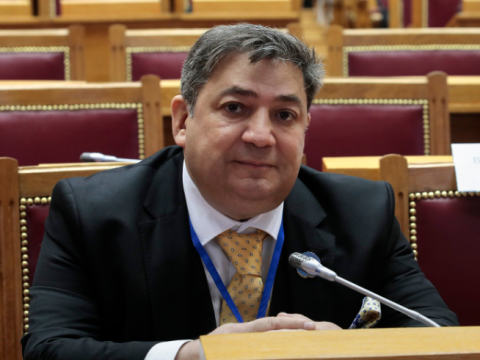 Ali təhsilin gələcəyi elmi dərəcələrə söykənməlidir
