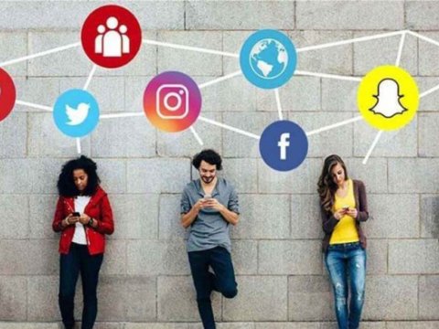 Sosial media gənclərin düşüncə modelini dəyişdirir