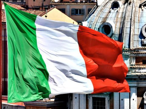 İtaliyada təhsil islahatı: Müqəddəs kitab, latın dili və İtaliya tarixi tədrisə daxil edilir