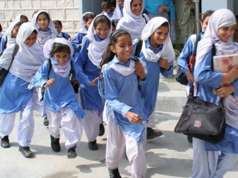 Pakistanın Pəncab əyalətində təhsilin inkişafı üçün böyük qrant ayrılıb