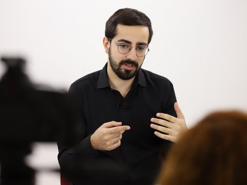 Qəbul olmayanlara reallıqdan uzaq təsəllilər verilir