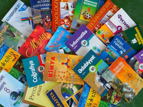 Məktəblərdə yeni dərsliklər olunacaq