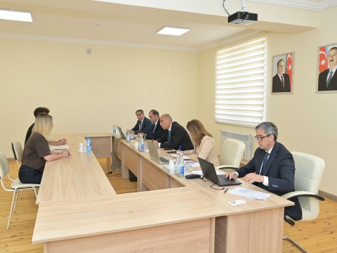 Emin Əmrullayev İsmayıllıda vətəndaşlarla görüşüb