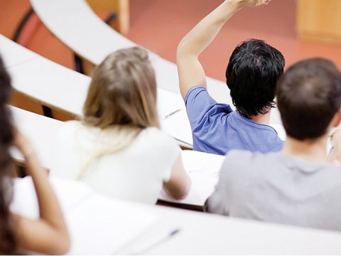Azərbaycanda magistr təhsili: qəbul çətin, keyfiyyət aşağı...