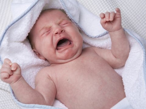 Ağlayarkən qaralan, göyərən, bayılan bir övladınız varsa...- Nəyin əlamətidir?