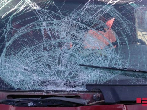 Astarada avtomobil yeniyetməni vurub