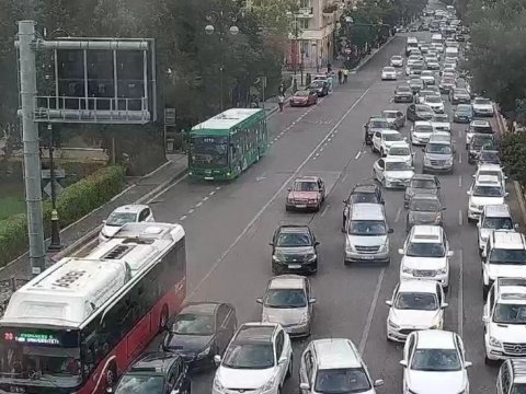 Bilik Günündə Bakı yollarında sıxlıq yaranıb