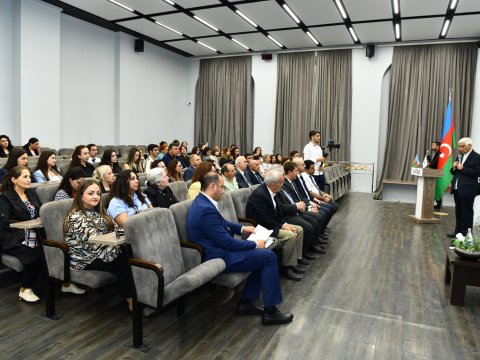 &ldquo;Danışır təcrübə&rdquo; layihəsinin qonağı professor Rafiq Əliyev olub