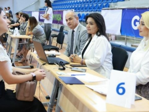 Onlayn sertifikasiya: müəllimlər üçün üstünlük və çətinliklər...