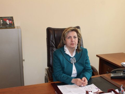 Pul yığdığı iddia olunan direktorun səs yazısı ARAŞDIRILIR