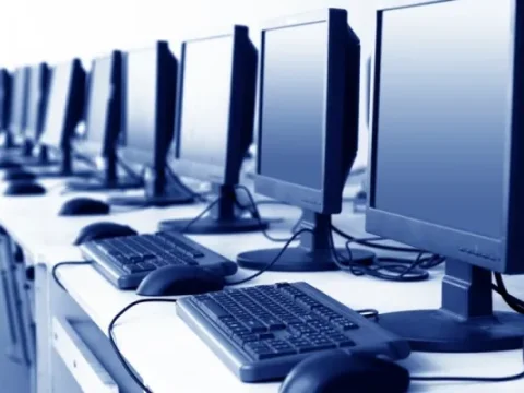 Elm və Təhsil Nazirliyi 40 milyon manatlıq komp&uuml;ter alır