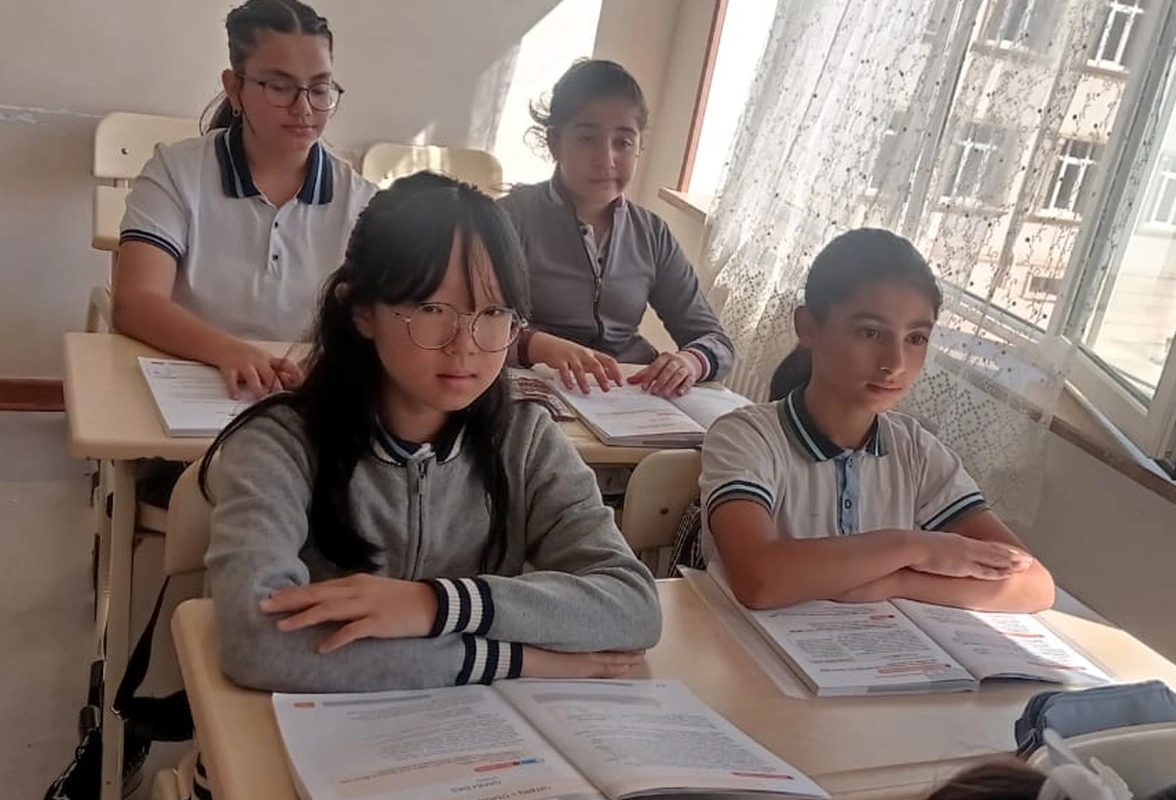 Naxçıvanda Arzuya çevrilən koreyalı şagird Kim Samonq: "Buraları sevirəm"