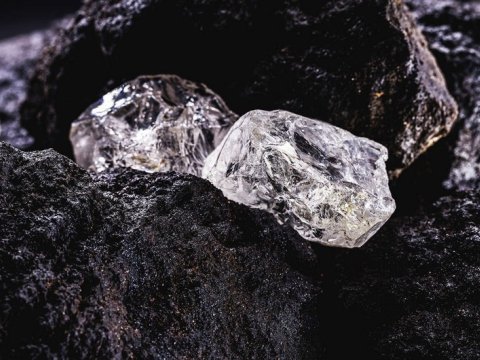 Alimlər almazın necə yarandığını kəşf etdilər