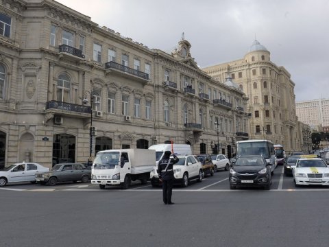 Şəhidlərin xatirəsi bir dəqiqəlik sükutla yad edilib