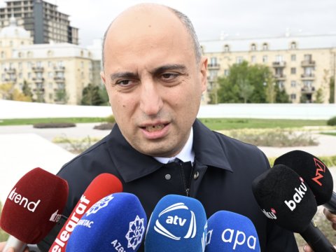 Orta məktəblərdə pul yığılması halları var - Nazir