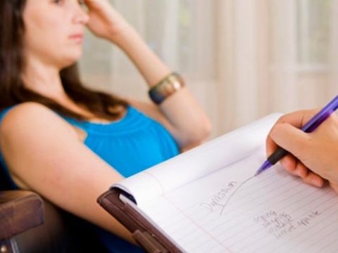 Savadı olmayan psixoloqlara inanmayın - Həyatınızı təhlükəyə ATIRLAR