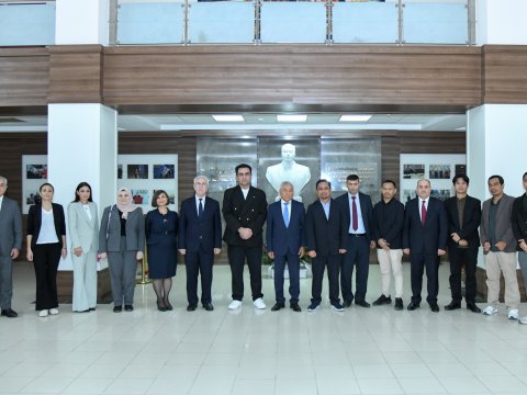 Xarici ölkələrdən bir qrup akademik heyət və tədqiqatçı BMU-nu ziyarət edib