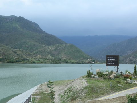 Suqovuşanın azadlığının beşinci ili
