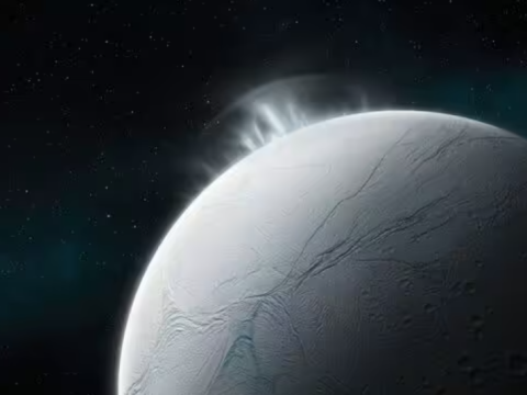 Saturnda həyat izləri aşkarlandı