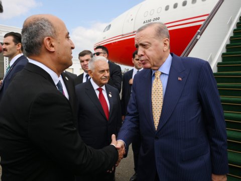 Emin Əmrullayev Türkiyə Prezidentini qarşılayıb