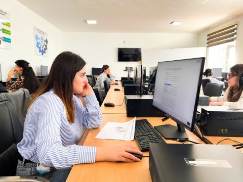 MDU-da müəllimlərin ingilis dili bilikləri təkminləşdirilir