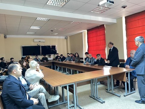 AzMİU tələbələri Qazaxıstan təcrübəsini öyrəniblər