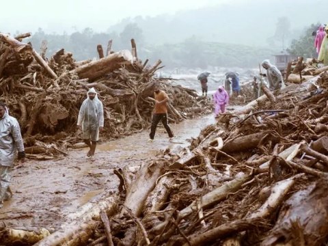 Hindistanın bəzi bölgələrində məktəblər müvəqqəti bağlanıb