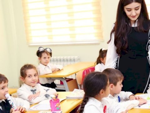 Azərbaycan gənc müəllimlərin sayına görə ön pillələrdədir - RƏQƏMLƏR