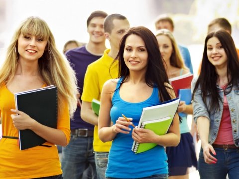 Bu ölkədə qızların təhsili üçün 2,5 milyon dollar ayırıb