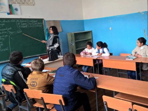 Müəllimlər niyə bölgələrdə çalışmaq istəmir? - Ekspertdən AÇIQLAMA